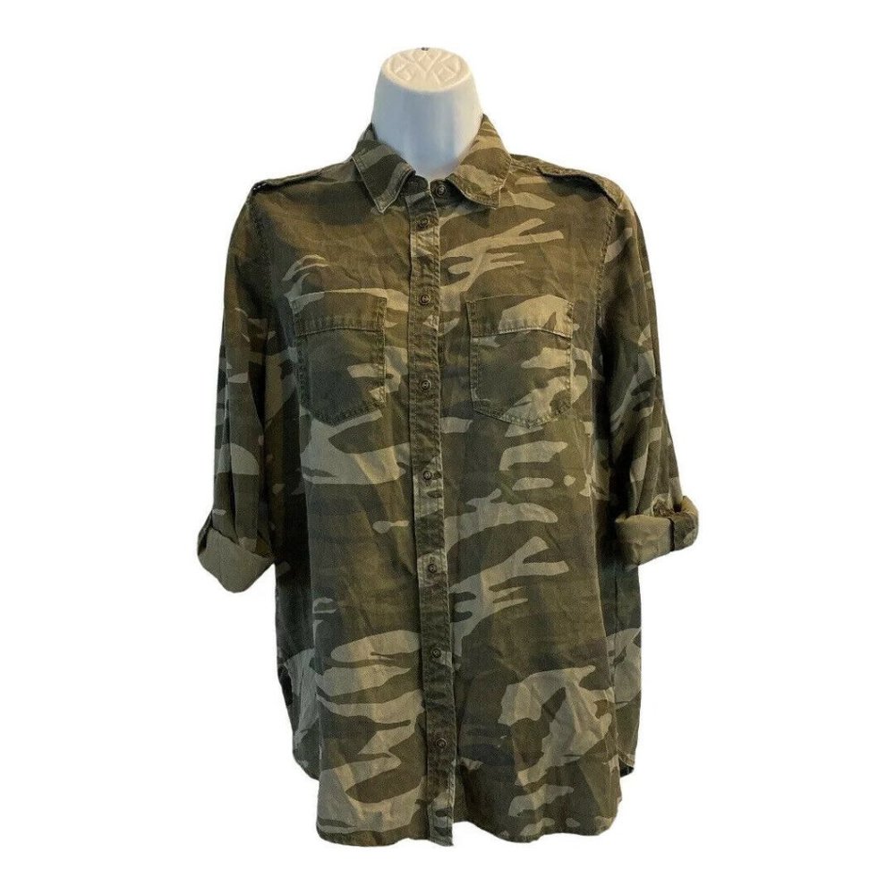 NWT Express Boyfriend Womens XS Green Camouflage Shirt Collared Button Front L/S